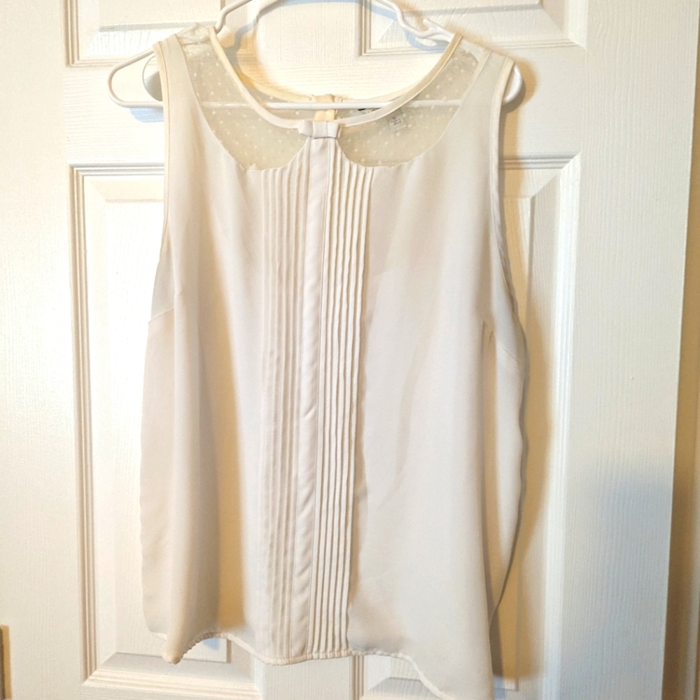 XL Lauren Conrad White/Cream Lace Tank